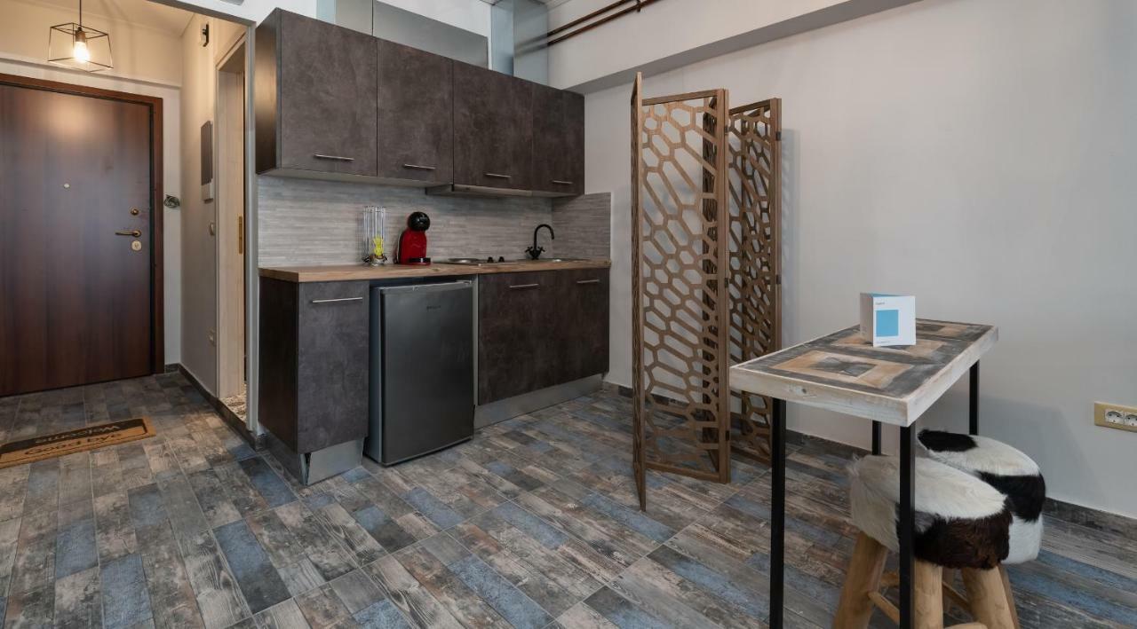 Superb Industrial Style Lodge Heart Of Athens Atenas Exterior foto