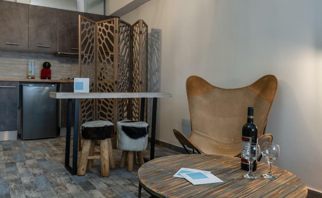Superb Industrial Style Lodge Heart Of Athens Atenas Exterior foto