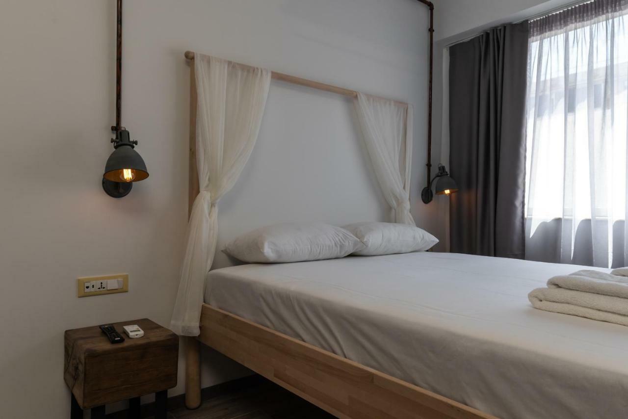 Superb Industrial Style Lodge Heart Of Athens Atenas Exterior foto