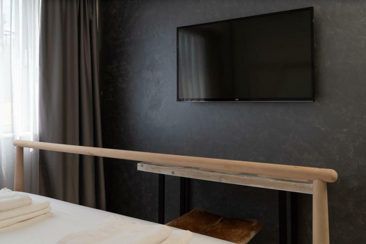 Superb Industrial Style Lodge Heart Of Athens Atenas Exterior foto