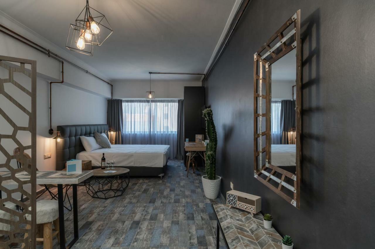 Superb Industrial Style Lodge Heart Of Athens Atenas Exterior foto