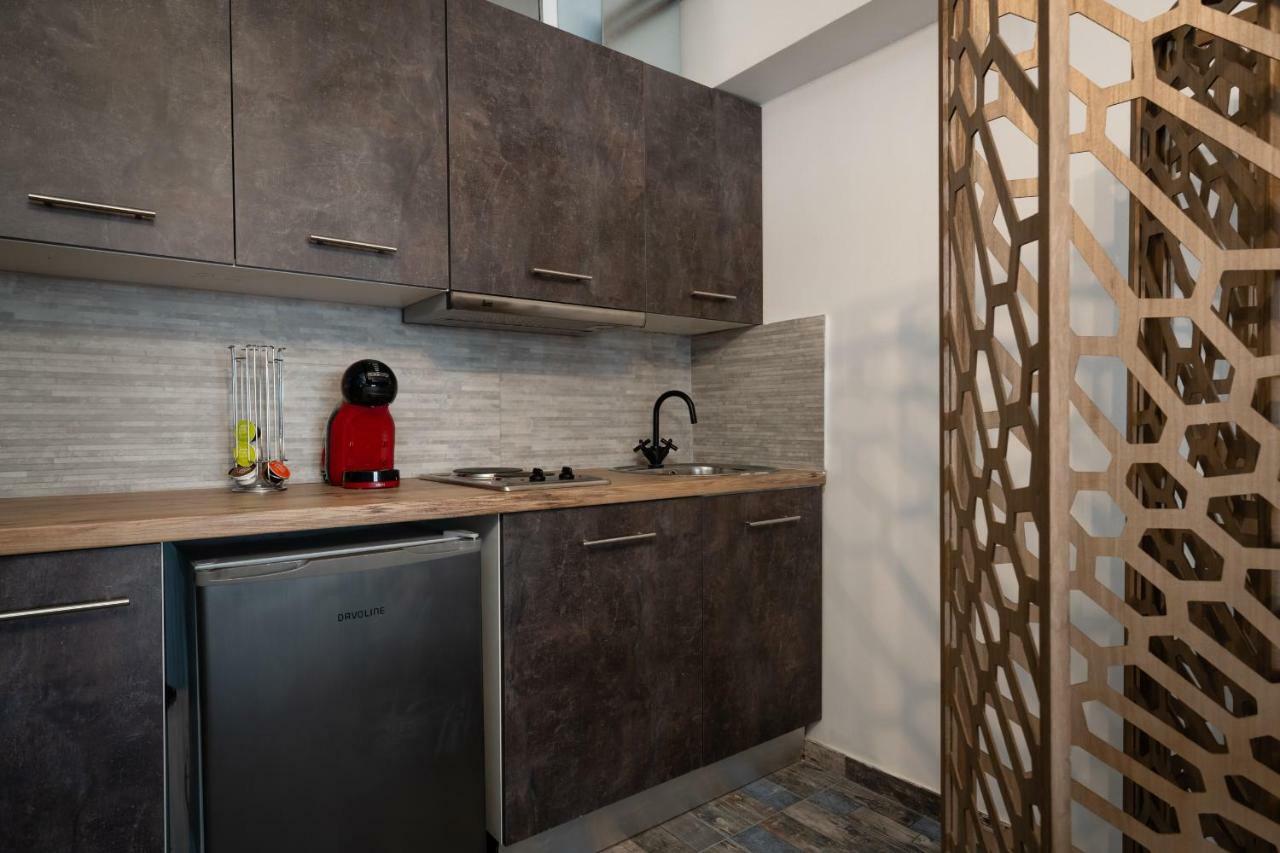 Superb Industrial Style Lodge Heart Of Athens Atenas Exterior foto