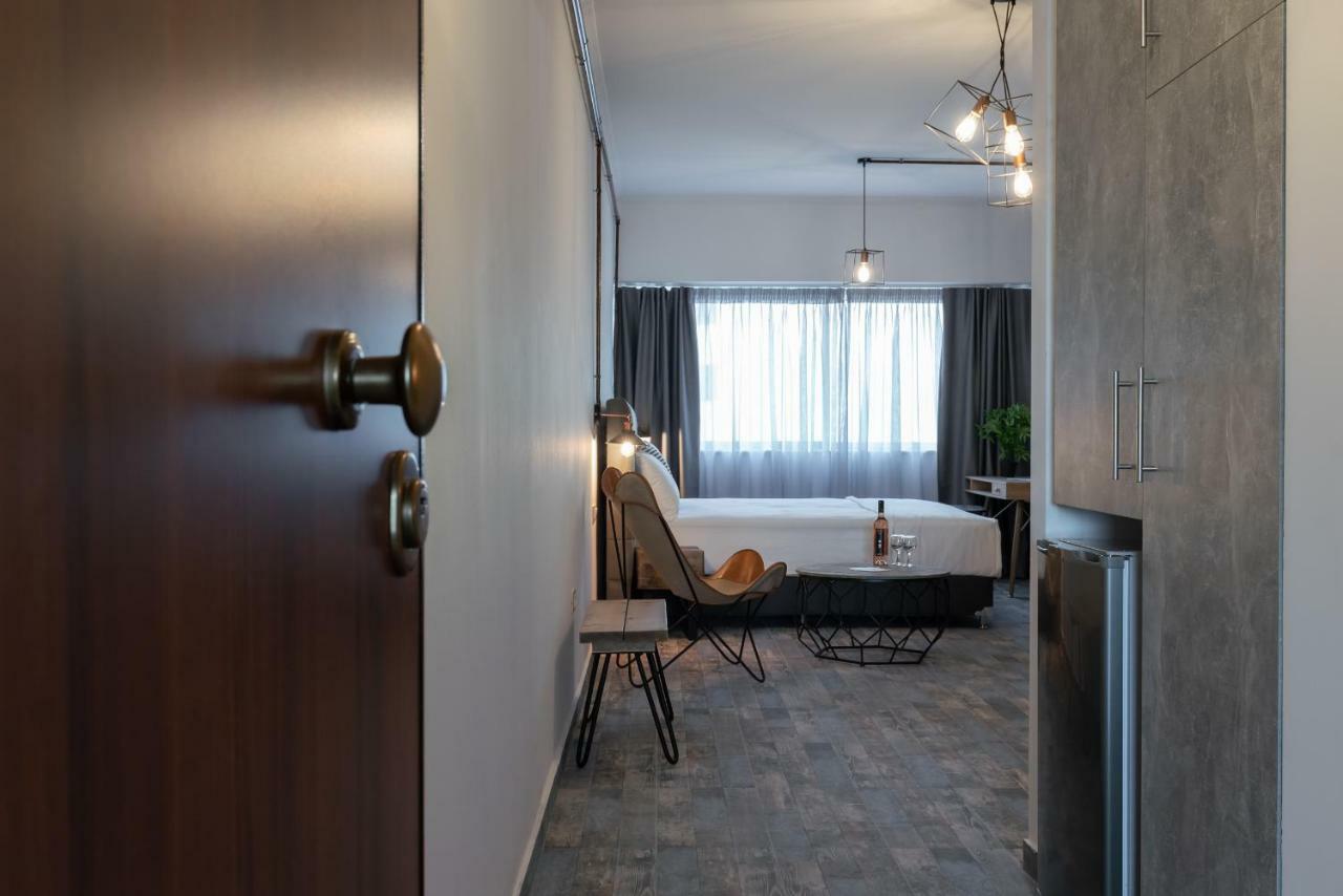 Superb Industrial Style Lodge Heart Of Athens Atenas Exterior foto