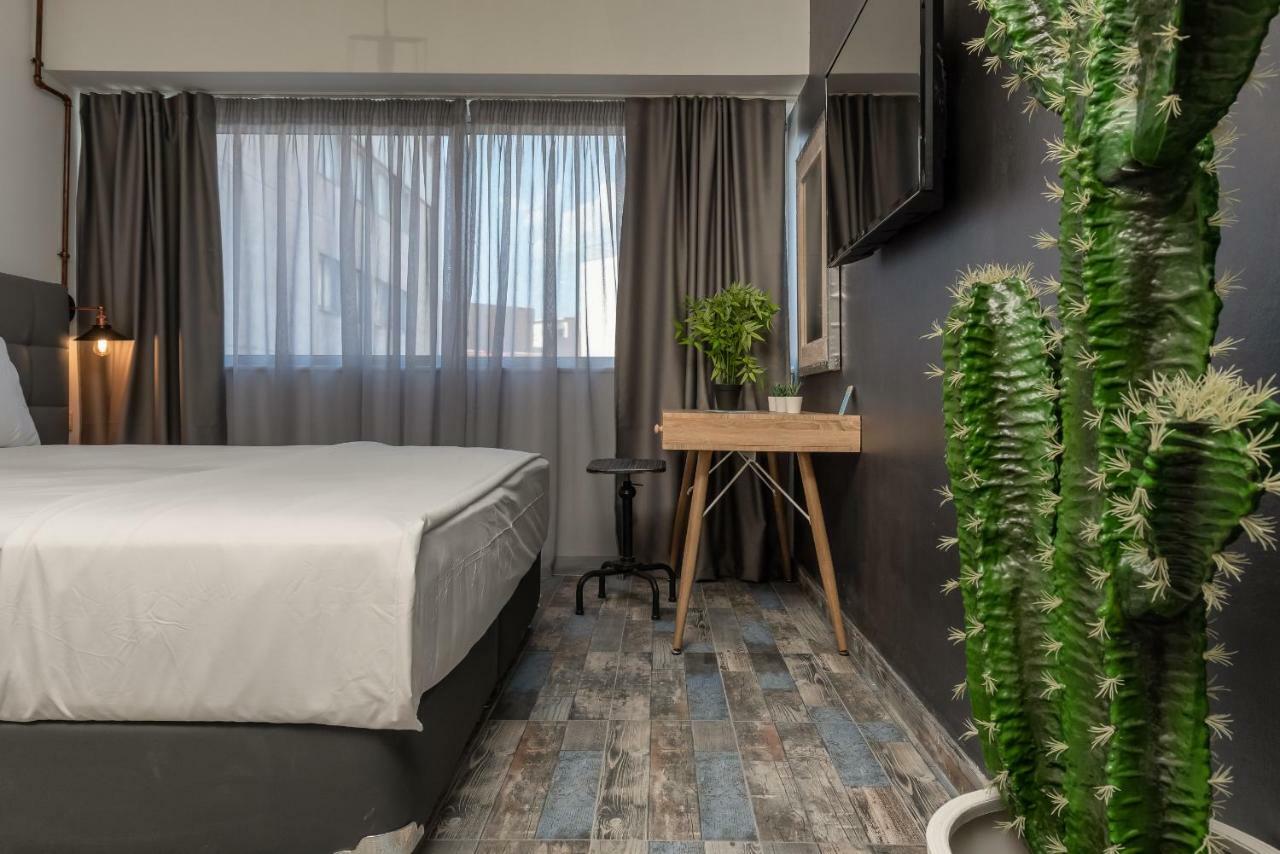 Superb Industrial Style Lodge Heart Of Athens Atenas Exterior foto